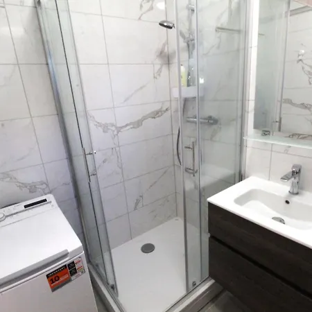 Apartman Cinema *